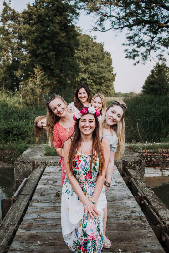 plenerowa sesja panieńska nad Stawami Milickimi nieopodal Ostrowa Wielkopolskiego